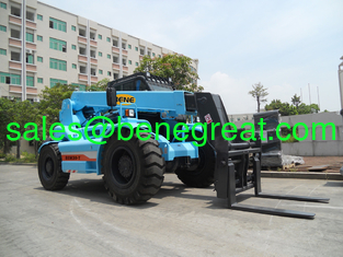 China 2.5 ton telehandler 2.5 ton telescopic forklift with Cummins engine 7000 mm lifting height supplier