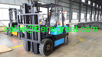 China 3.5 ton diesel forklift with isuzu engine 3.5t forklift truck with triplex mast supplier