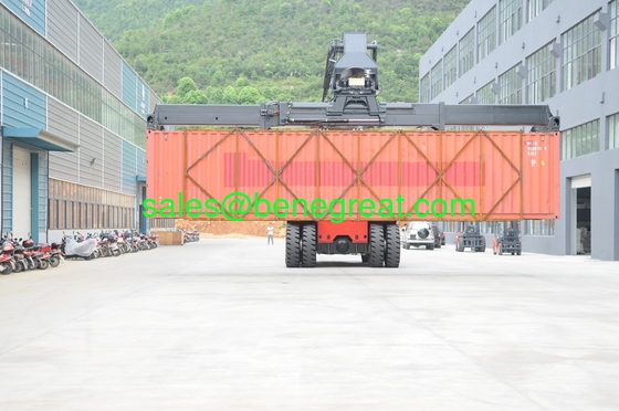 45ton fabricante  Empilhador de alcance 45ton empilhador de alcance de recipiente45T empilhador de contentores supplier