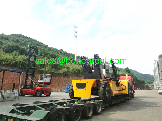 Chinese 45 ton container reach stacker manufacturer with DANA transmission supplier