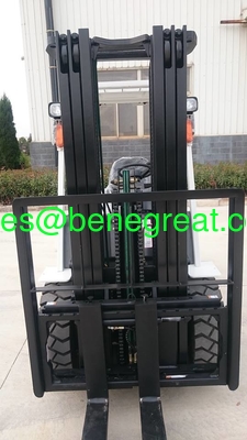 3.0ton diesel forklift with isuzu engine 3.0t forklift truck with triplex mast supplier