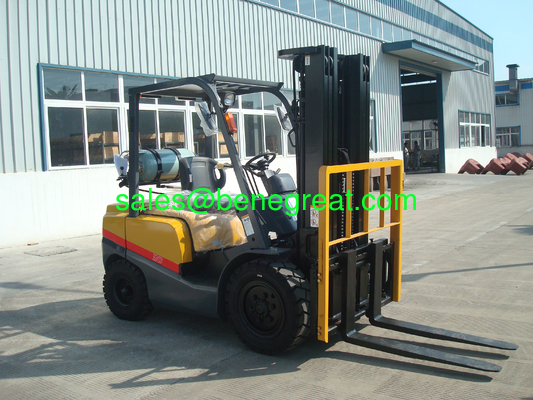 3 ton LPG forklift 3 ton duel fuel forklift with nissan K25 engine with hydraulic transmission supplier