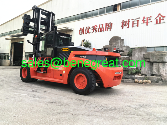 Chinese 30 ton CPCD300 diesel forklift truck FD300 container forklift with triplex mast supplier