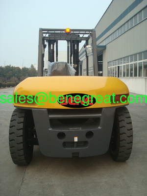 BENEN 10 ton forklift truck VS TCM 10 ton diesel forklift with ISUZU 6BG1 engine supplier